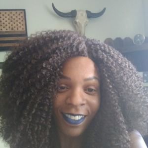 Meet your Posher, Courtnee